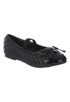 Younger Girls Black Quilted Shoes