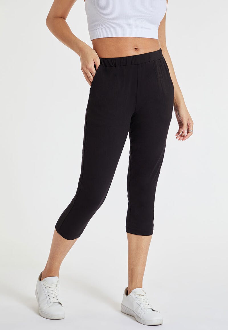 Dunnes Stores  Black Pull On Stretch Crop Trousers